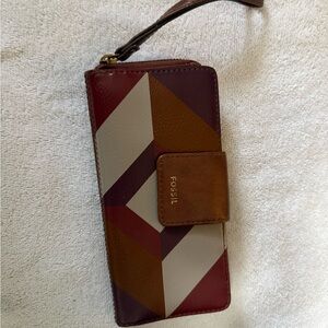 Fossil Multicolor Geometric Leather Wristlet
